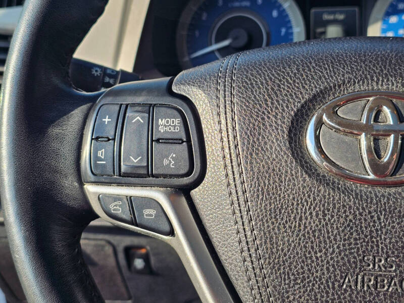 2017 Toyota Sienna Limited Premium 7-Passenger