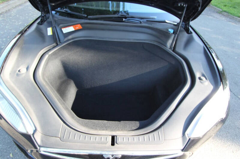 2016 Tesla Model S P90D