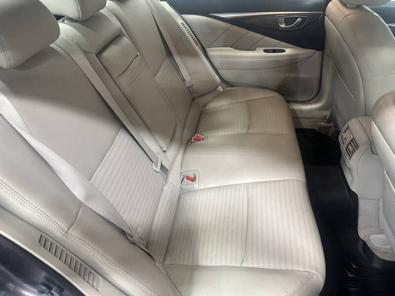 2014 Infiniti Q50 Hybrid Sport