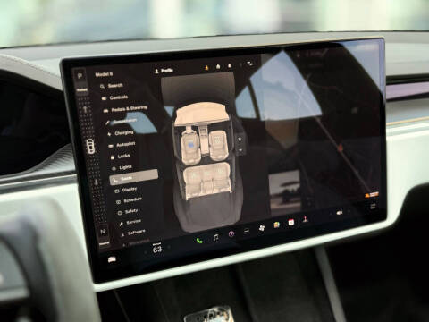 2022 Tesla Model S Plaid