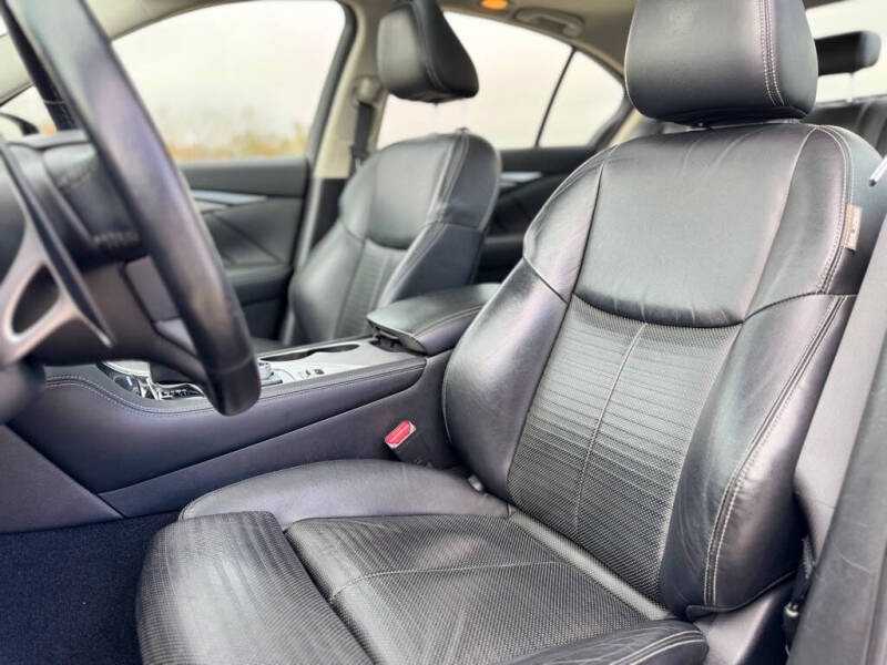 2017 Infiniti Q50 3.0T Signature Edition