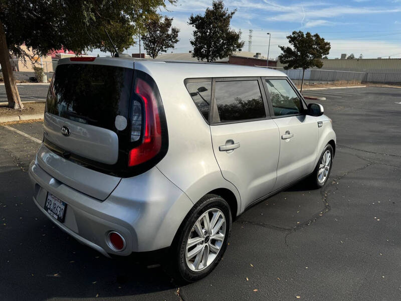 2019 Kia Soul +