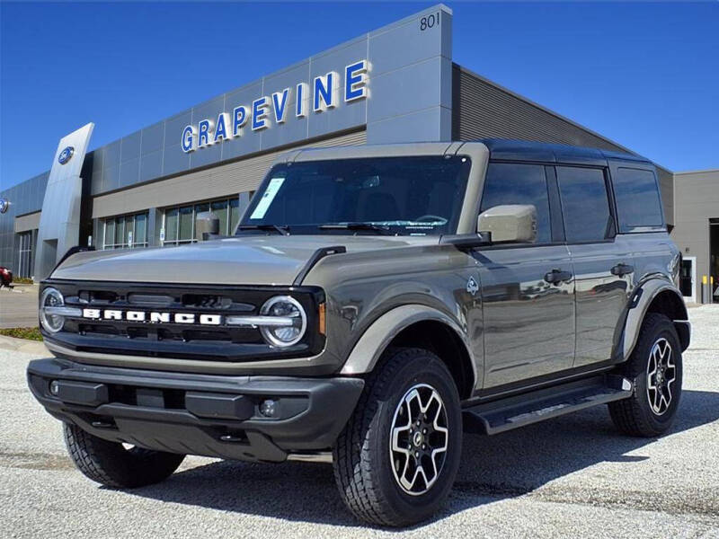 2026 Ford Bronco Outer Banks