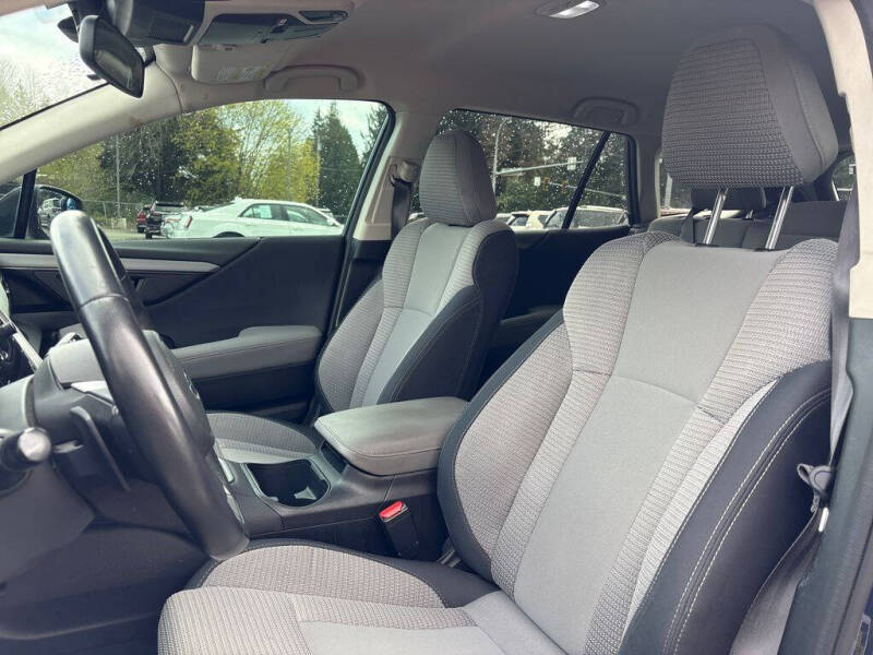 2023 Subaru Outback Premium