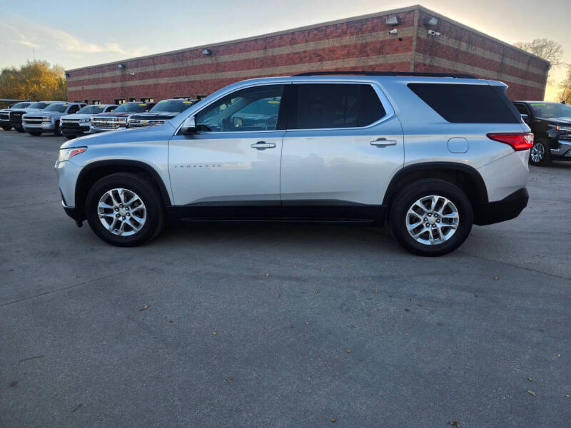 2021 Chevrolet Traverse LT Cloth