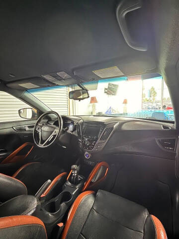 2016 Hyundai Veloster Turbo