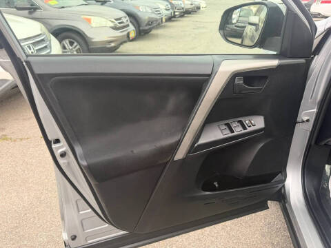 2017 Toyota RAV4 LE
