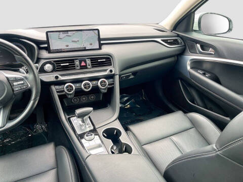 2022 Genesis G70