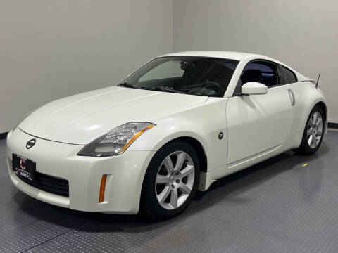 2003 Nissan 350Z for sale at Cincinnati Automotive Group in Lebanon OH