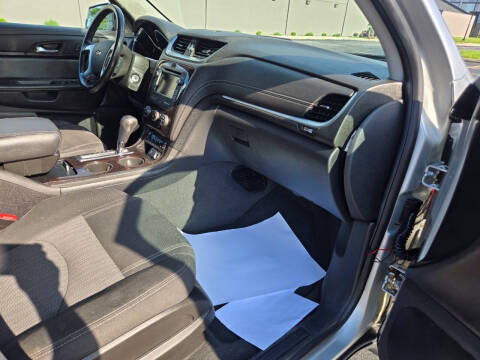 2017 Chevrolet Traverse LT