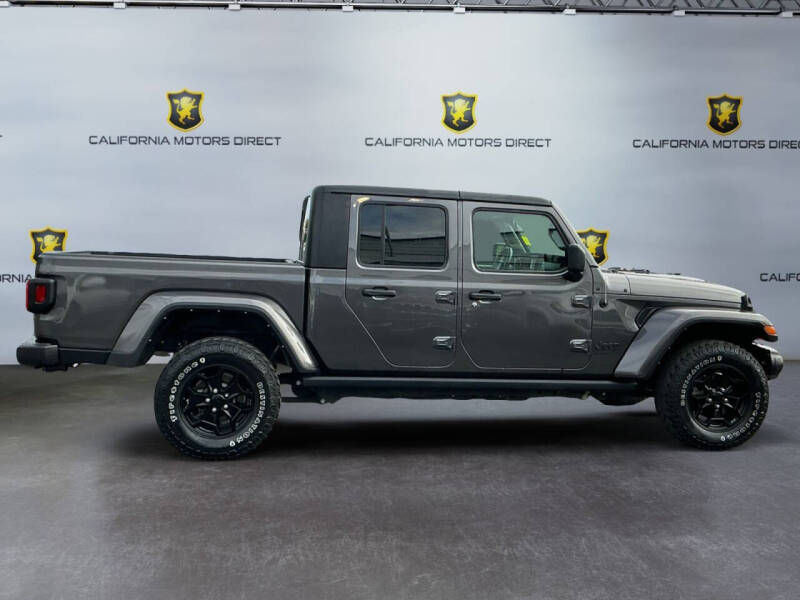 2022 Jeep Gladiator Willys