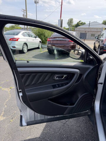 2010 Ford Taurus SEL