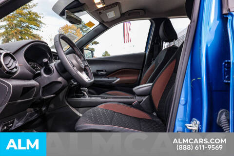 2022 Nissan Kicks SR