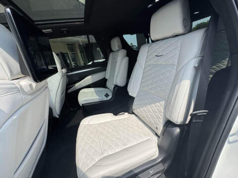 2025 Cadillac Escalade-V