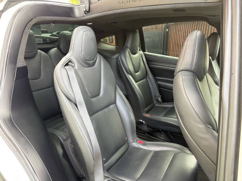 2022 Tesla Model X Plaid