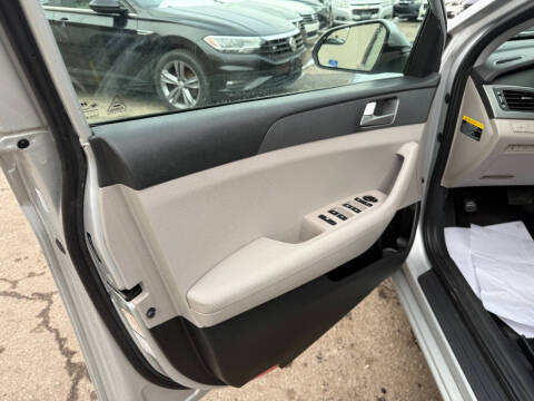 2017 Hyundai Sonata SE