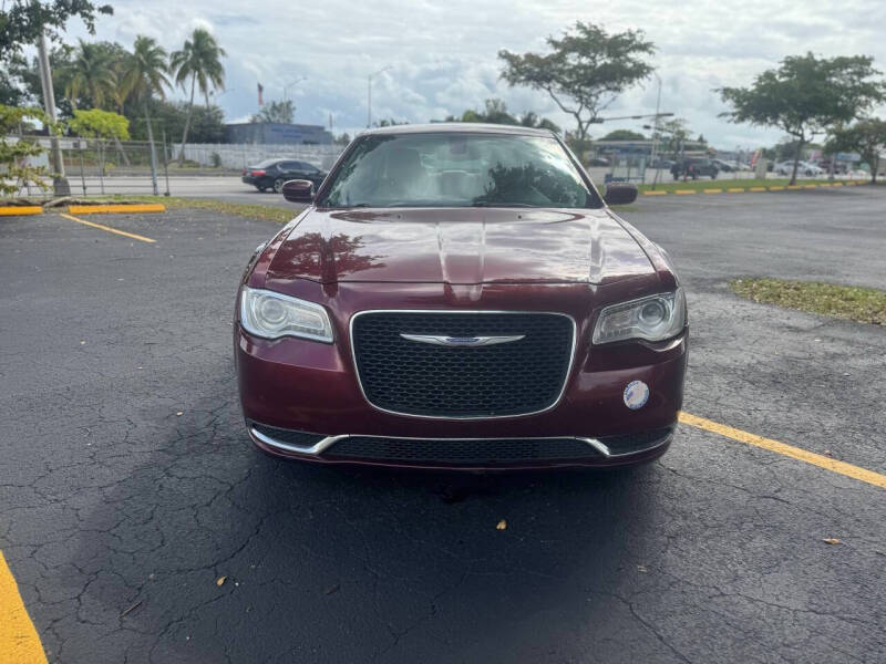 2019 Chrysler 300 Touring