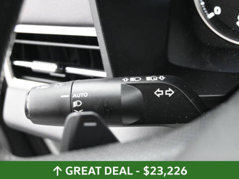 2025 Mitsubishi Outlander ES