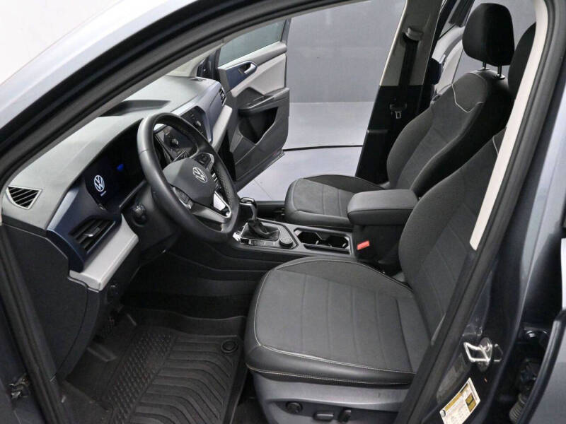 2024 Volkswagen Taos SE 4Motion