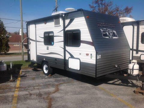 2014 Wolf Pup Limited (Cherokee) 16 FB for sale at Vernon Auto and Camper Sales in York PA