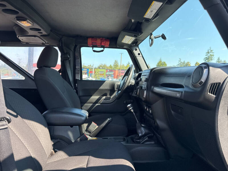 2017 Jeep Wrangler Sport