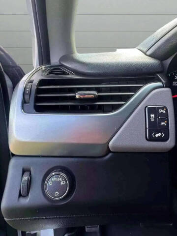 2018 Chevrolet Suburban LT