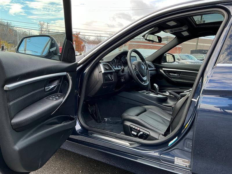 2017 BMW 3 Series 330i xDrive