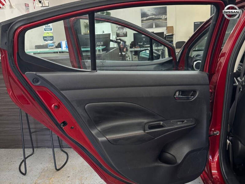 2020 Nissan Versa SR