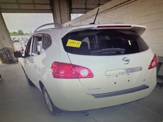 2011 Nissan Rogue SV