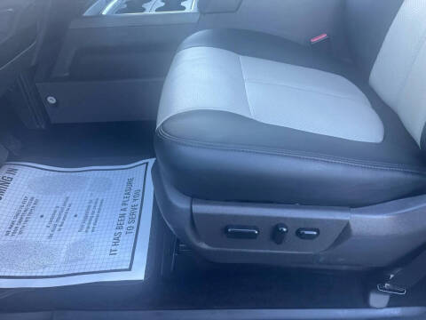 2011 Ford F-350 Super Duty Lariat