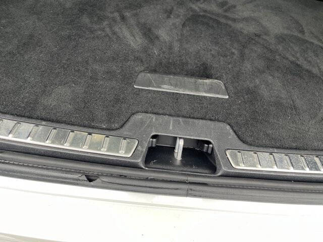 2024 Volvo XC90 Recharge T8 Ultimate Bright Theme 7P