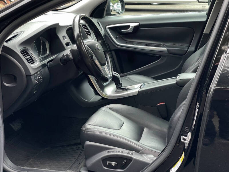 2016 Volvo S60 T5 Drive-E Premier