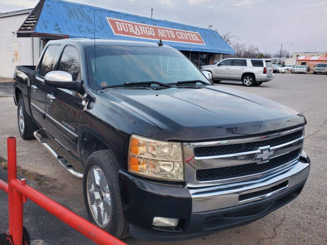 2009 Chevrolet Silverado 1500 for sale at DURANGO AUTO CENTER LLC in Tulsa, OK