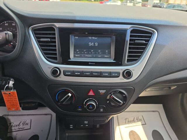 2019 Hyundai Accent SE