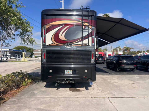 2018 Freightliner XCM Chassis