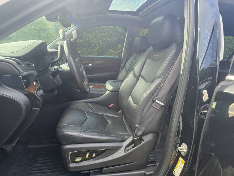 2016 Cadillac Escalade ESV Luxury Collection