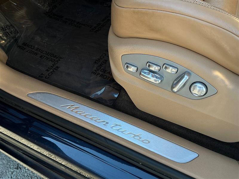 2016 Porsche Macan Turbo