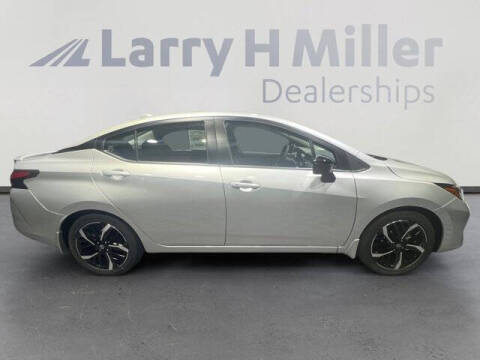 2025 Nissan Versa SR