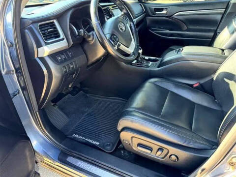 2017 Toyota Highlander