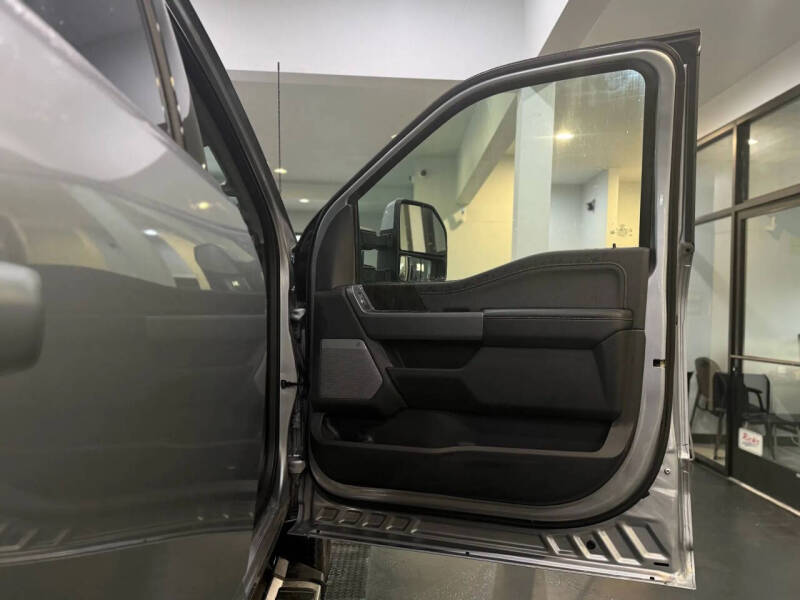 2023 Ford F-350 Super Duty Lariat