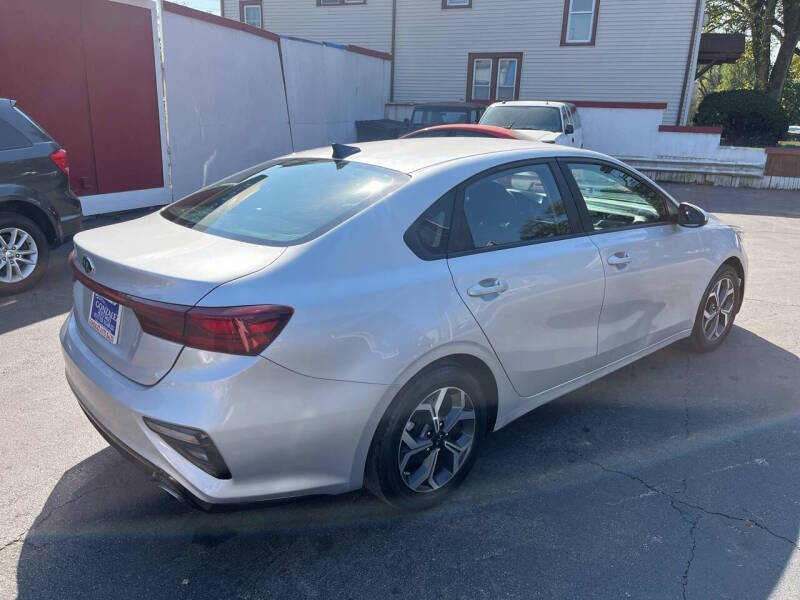 2019 Kia FORTE LXS photo 5