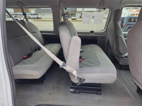 2010 Ford E-Series E-350 SD XLT