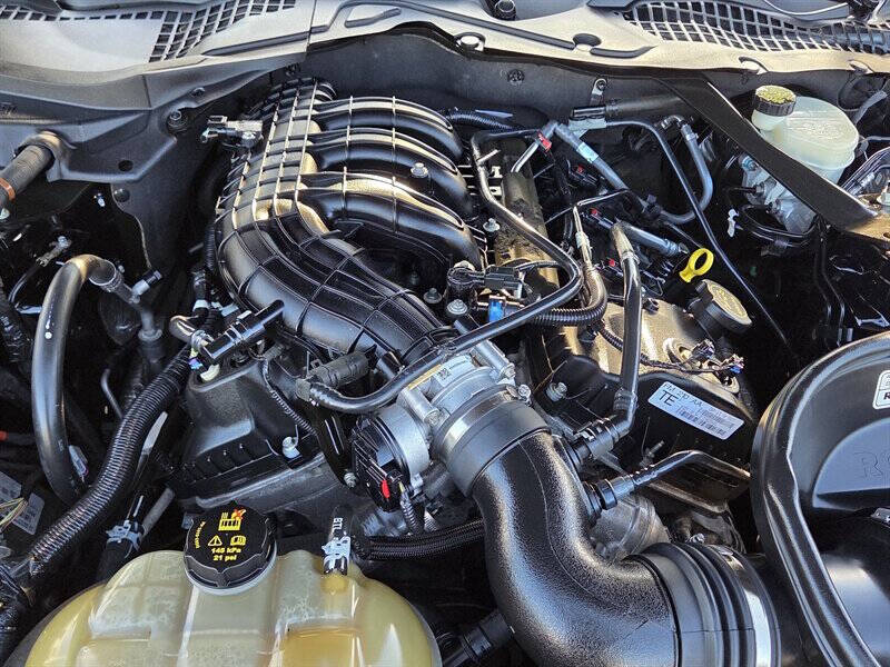 2015 Ford Mustang V6