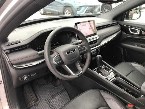 2025 Jeep Compass Trailhawk