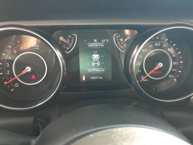 2023 Jeep Wrangler 2-Door Willys - Photo 13