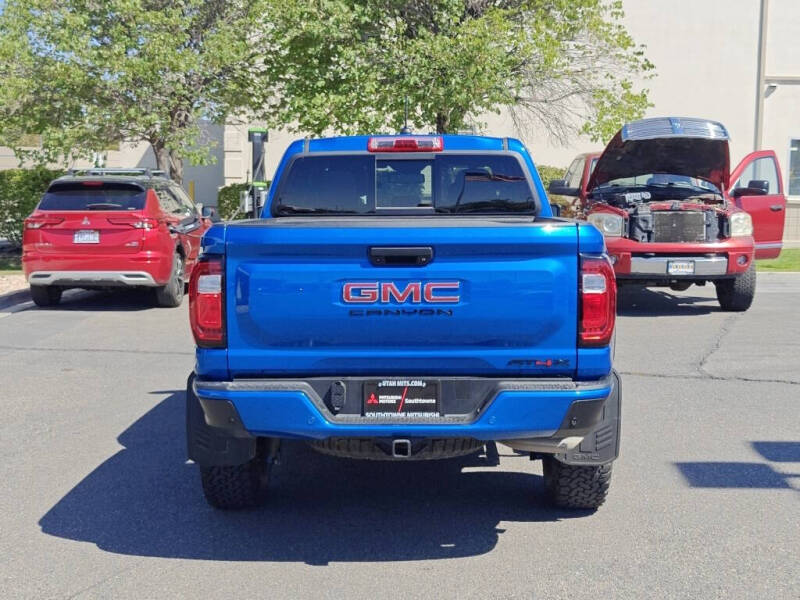 2023 GMC Canyon AT4X