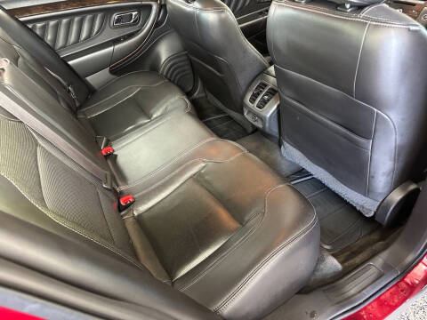 2015 Ford Taurus Limited