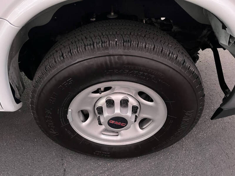 2024 Chevrolet Express 2500