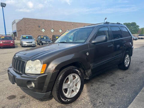 2005 Jeep Grand Cherokee for sale at Xtreme Auto Sales LLC in Chesterfield MI