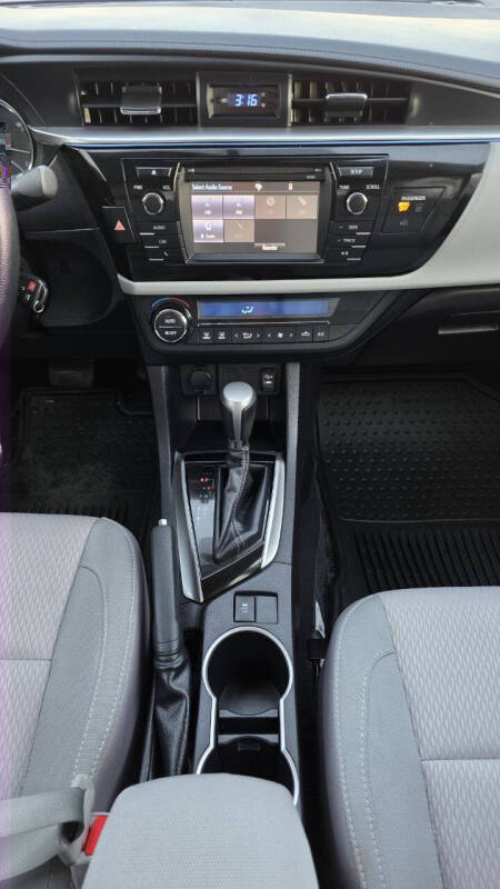 2015 Toyota Corolla LE